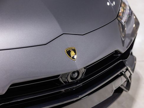 Used 2023 Lamborghini Urus Performante image 24