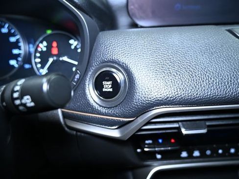 Used 2024 MAZDA CX-90 3.3 Turbo w/ Premium Package image 36