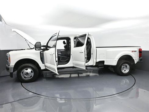 Used 2023 Ford F350 Lariat w/ Lariat Ultimate Package AWD/4WD image 51