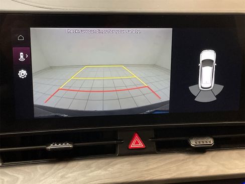 Used 2023 Kia Sportage X-Line w/ X-Line Premium Package image 4