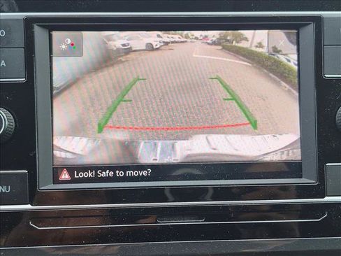 Used 2022 Volkswagen Tiguan S FWD image 16