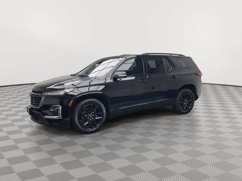 Used 2022 Chevrolet Traverse Premier w/ Redline Edition AWD/4WD image 39