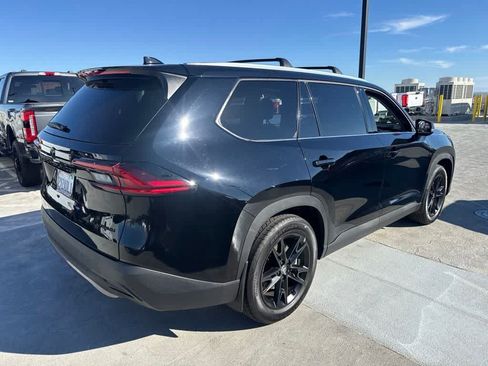 Used 2026 Toyota Grand Highlander AWD image 5