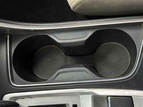 Used 2022 Subaru Ascent Premium w/ Convenience Package image 33