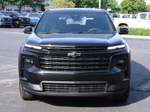 New 2026 Chevrolet Traverse LT w/ Midnight/Sport Edition FWD image 25