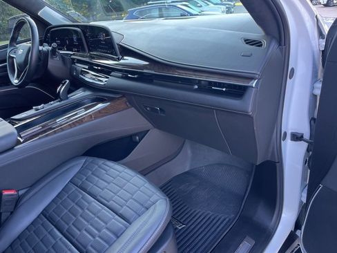 Used 2024 Cadillac Escalade Sport Platinum w/ Heavy-Duty Trailer Package image 47