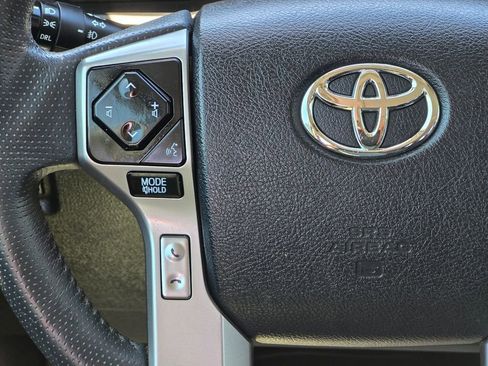 Used 2020 Toyota 4Runner SR5 Premium w/ Moonroof Package AWD/4WD image 15