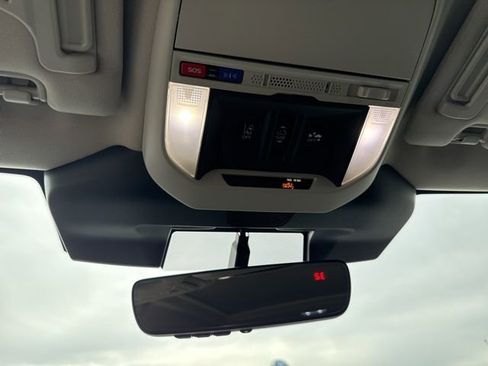 Used 2023 Subaru Forester Limited image 23