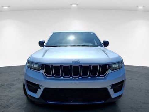 New 2026 Jeep Grand Cherokee Laredo AWD/4WD image 4