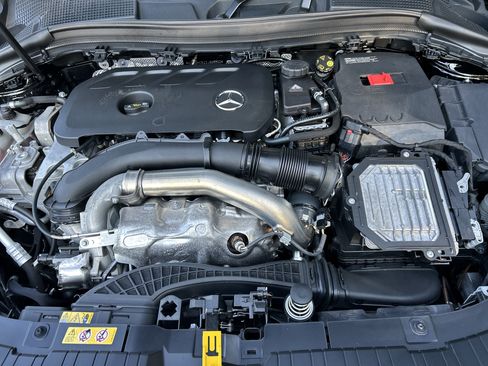 Certified 2025 Mercedes-Benz GLA 250 image 51