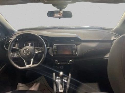 Used 2020 Nissan Kicks SR w/ SR Premium Package FWD image 15