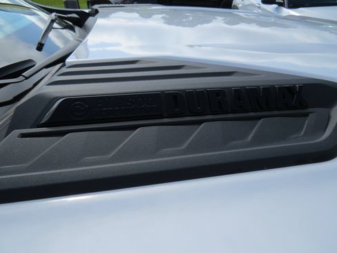 Used 2025 Chevrolet Silverado 2500 Custom w/ Custom Value Package AWD/4WD image 11