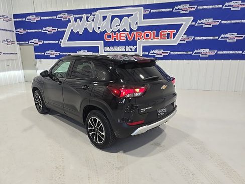 Used 2025 Chevrolet TrailBlazer LT image 6