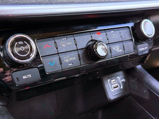 Certified 2022 Jeep Compass Latitude AWD/4WD image 27
