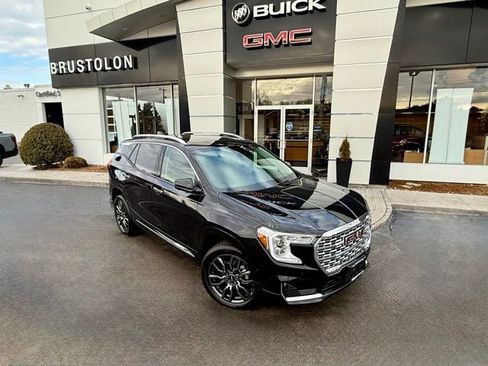 Used 2023 GMC Terrain Denali w/ Black Diamond Edition image 2