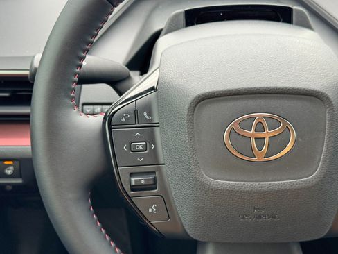 Used 2024 Toyota Prius Prime FWD image 19