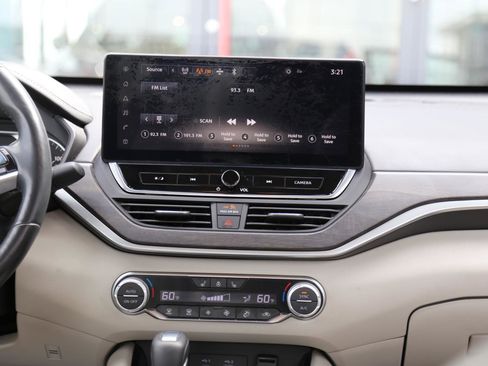 Used 2023 Nissan Altima 2.5 SL image 30