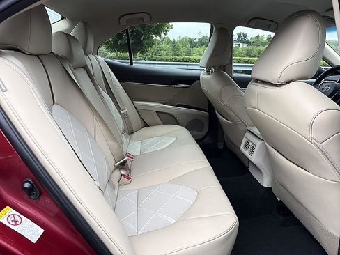 Used 2018 Toyota Camry XLE w/ Audio Package FWD image 21
