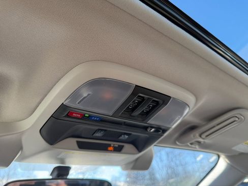 Used 2019 Subaru Crosstrek 2.0i Limited w/ Moonroof Package image 17