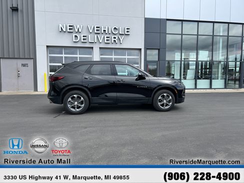 Used 2024 Chevrolet Blazer LT w/ Convenience Package AWD/4WD image 10