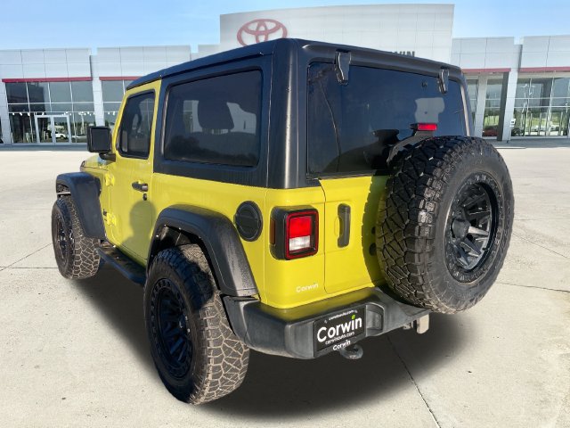 Used 2022 Jeep Wrangler Sport AWD/4WD image 3