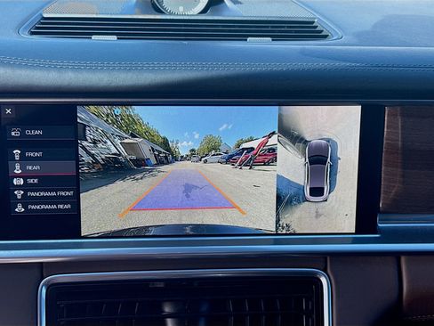Used 2020 Porsche Panamera 4 image 11
