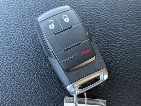 Used 2024 RAM 2500 Big Horn image 32