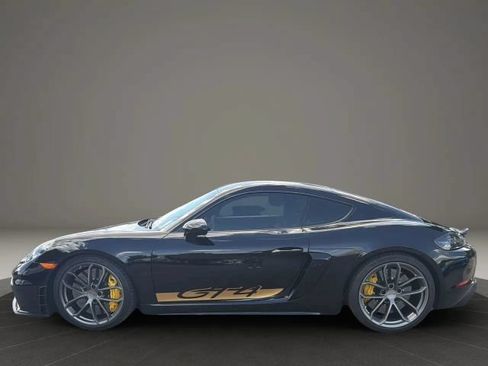 Used 2020 Porsche 718 Cayman GT4 RWD image 2