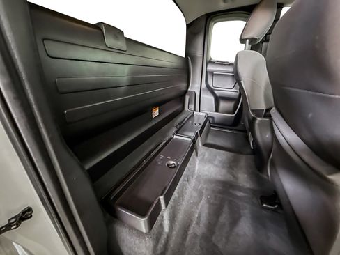 Used 2022 Toyota Tacoma SR image 24