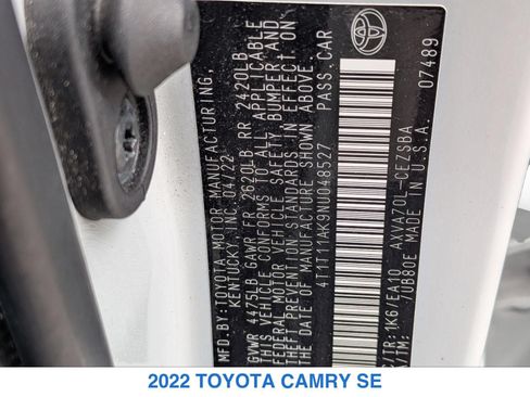 Used 2022 Toyota Camry SE w/ Cold Weather Package FWD image 29