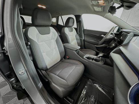 Used 2024 Chevrolet Trax LS w/ Driver Confidence Package image 27
