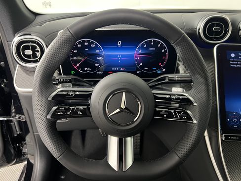 Used 2026 Mercedes-Benz GLC 300 4MATIC image 26