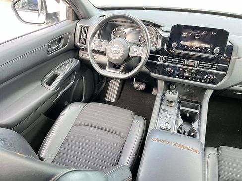 Used 2024 Nissan Pathfinder Rock Creek image 26