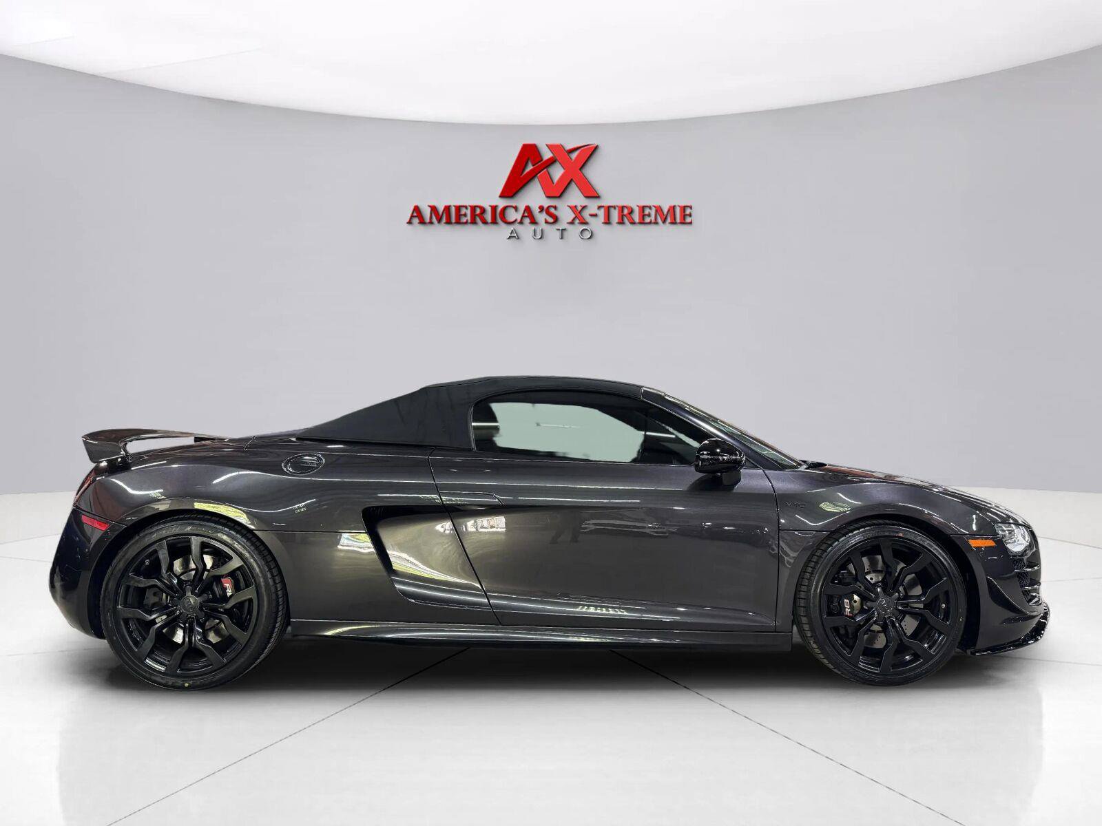 Used 2011 Audi R8 V10 AWD/4WD image 8