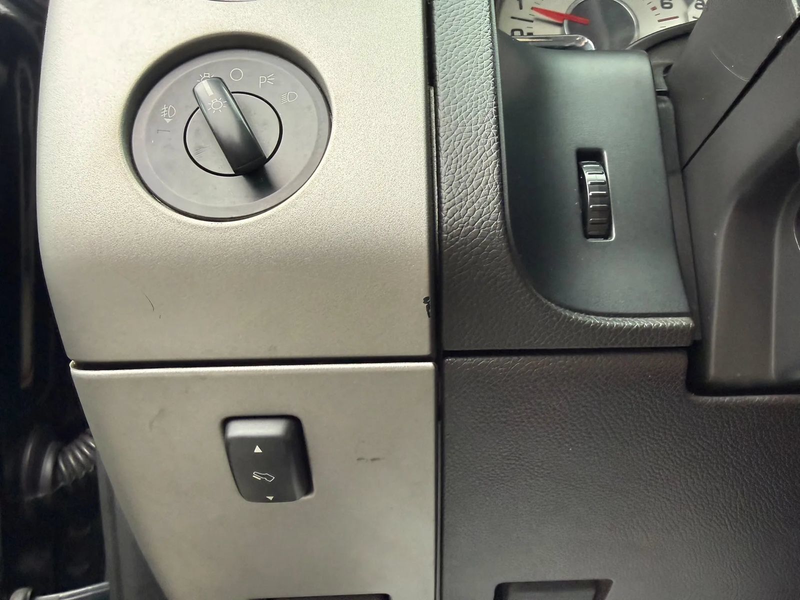 Used 2007 Ford Expedition EL Eddie Bauer RWD image 19