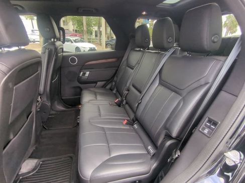 Used 2020 Land Rover Discovery HSE AWD/4WD image 17