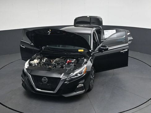 Used 2022 Nissan Altima 2.5 SV FWD image 43