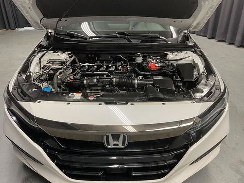 Used 2020 Honda Accord Sport image 16