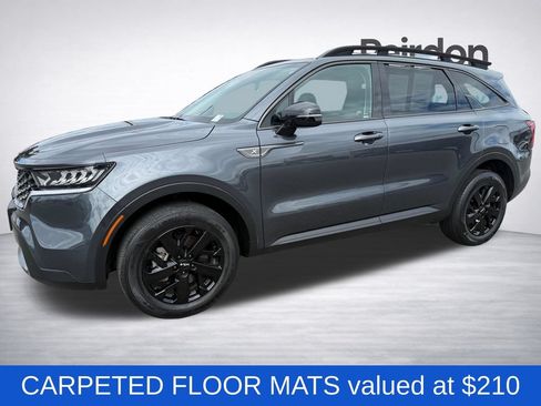 Certified 2022 Kia Sorento S w/ Panoramic Sunroof Package AWD/4WD image 3