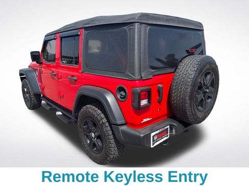 Used 2018 Jeep Wrangler Unlimited Sport S AWD/4WD image 4