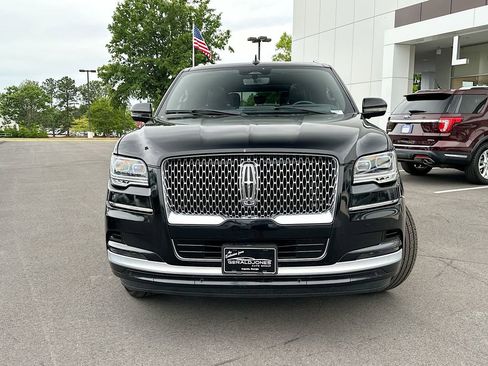 Certified 2022 Lincoln Navigator Reserve RWD image 5