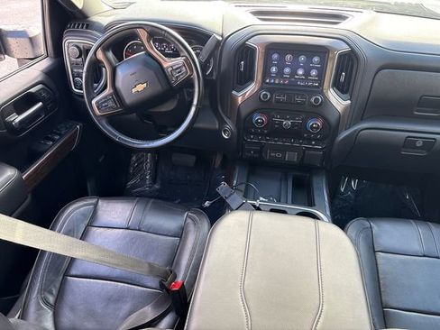 Used 2023 Chevrolet Silverado 2500 High Country image 18