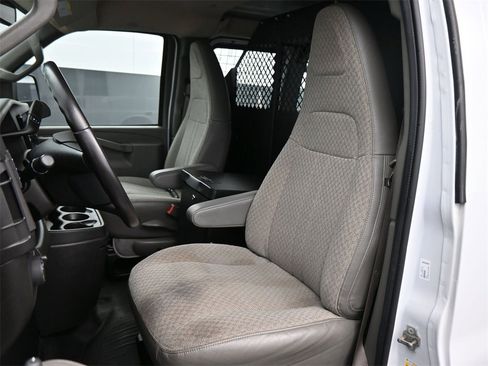 Used 2020 Chevrolet Express 2500 Work Van w/ Driver Convenience Package image 12