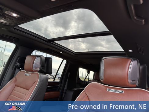 Used 2023 GMC Yukon XL Denali Ultimate AWD/4WD image 19