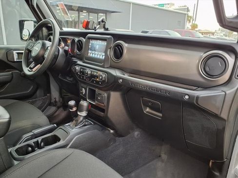 Used 2023 Jeep Wrangler Sport image 22