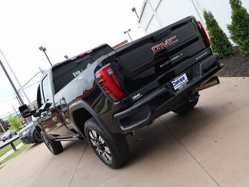 Certified 2025 GMC Sierra 3500 Denali w/ Denali Reserve Package AWD/4WD image 5