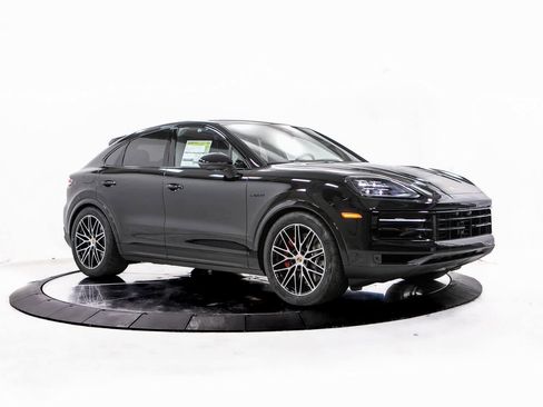 New 2026 Porsche Cayenne S image 9
