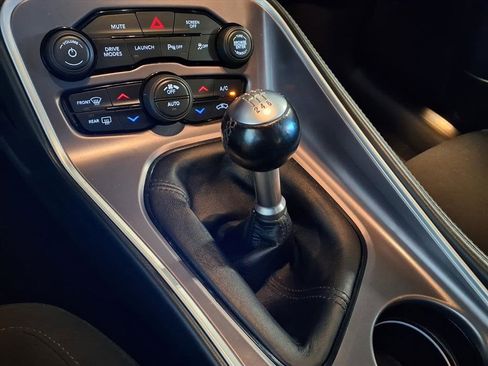 Used 2021 Dodge Challenger R/T Scat Pack w/ Driver Convenience Group image 19