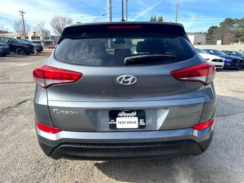 Used 2017 Hyundai Tucson SE image 4