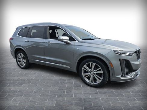 Certified 2024 Cadillac XT6 Premium Luxury w/ LPO, Floor Liner Package FWD image 12